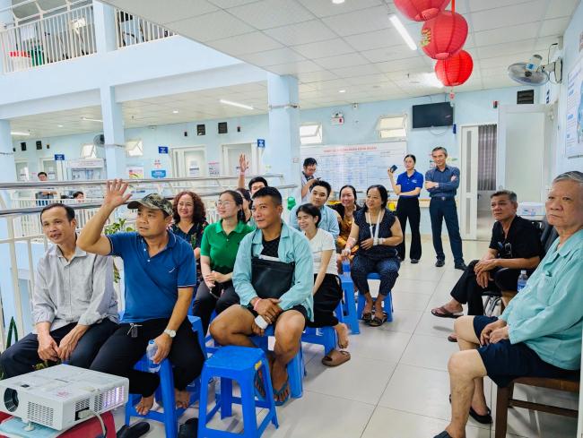 SINH HOẠT HỘI ĐỒNG NGƯỜI BỆNH TẠI KHOA NGOẠI – LẮNG NGHE VÀ ĐỒNG HÀNH CÙNG NGƯỜI BỆNH 