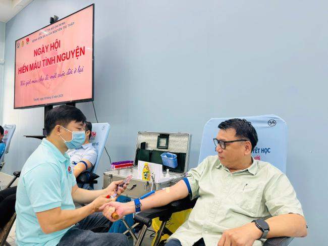 NGÀY HỘI HIẾN MÁU CỨU NGƯỜI - LAN TỎA NGHĨA CỬ CAO ĐẸP 