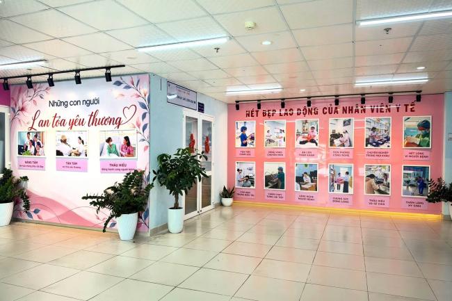 KHÔNG GIAN TRIỂN LÃM ẢNH 20/10 ĐÃ SẴN SÀNG – HẸN GẶP CẢ NHÀ LÚC 15H HÔM NAY!